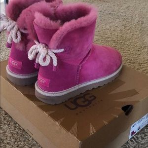 UGG BOOTS (PINK) Size 8